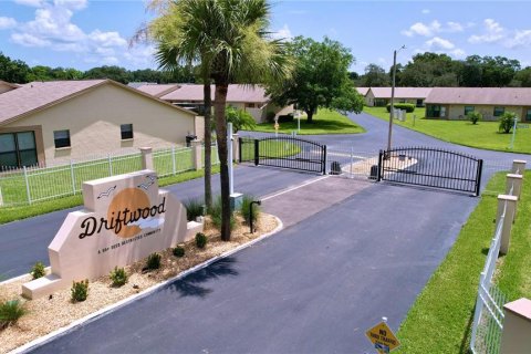 Copropriété à vendre à Zephyrhills, Floride: 2 chambres, 101.64 m2 № 1297465 - photo 14