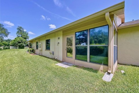 Copropriété à vendre à Zephyrhills, Floride: 2 chambres, 101.64 m2 № 1297465 - photo 8