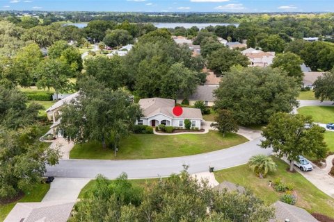 Villa ou maison à vendre à Umatilla, Floride: 2 chambres, 113.9 m2 № 1341801 - photo 2