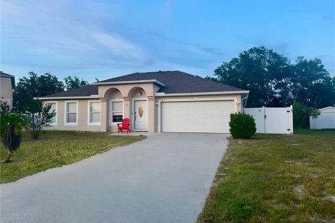 Villa ou maison à vendre à Kissimmee, Floride: 4 chambres, 197.7 m2 № 1341834 - photo 2