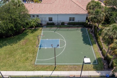 Casa en venta en Lake Worth, Florida, 5 dormitorios, 318.19 m2 № 1179712 - foto 2