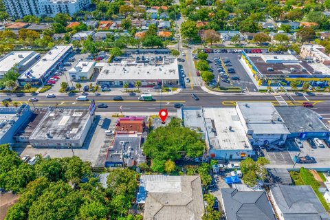 Propiedad comercial en venta en Miami, Florida № 1150960 - foto 7