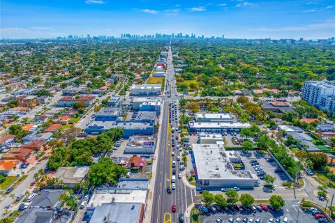 Propiedad comercial en venta en Miami, Florida № 1150960 - foto 15