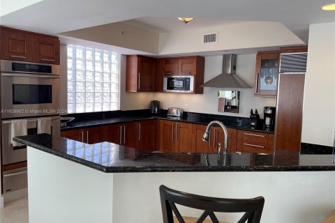 Condo in Aventura, Florida, 3 bedrooms  № 1290698 - photo 5