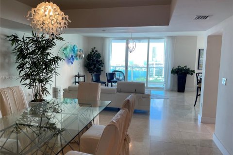 Condominio en venta en Aventura, Florida, 3 dormitorios, 285.49 m2 № 1290698 - foto 3