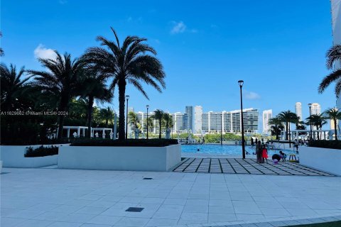 Condominio en venta en Aventura, Florida, 3 dormitorios, 285.49 m2 № 1290698 - foto 29