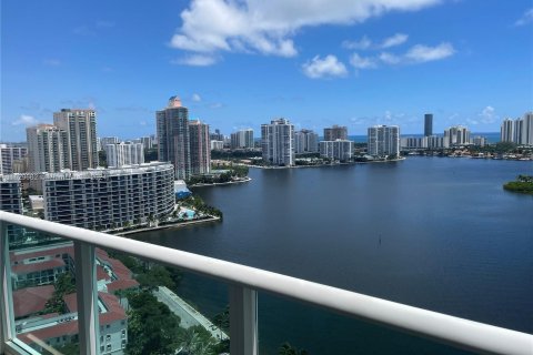 Condominio en venta en Aventura, Florida, 3 dormitorios, 285.49 m2 № 1290698 - foto 1