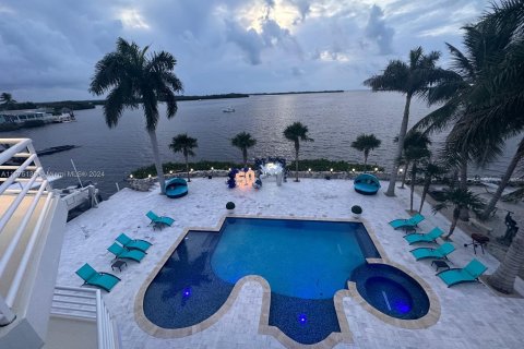 Villa ou maison à vendre à Key Largo, Floride: 3 chambres, 465.16 m2 № 1140853 - photo 5