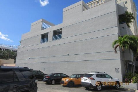 Immobilier commercial à vendre à Coral Gables, Floride № 1011043 - photo 12