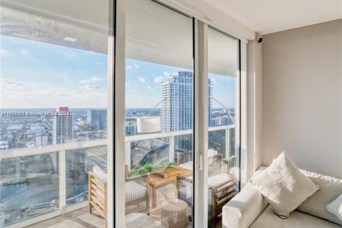 Copropriété à vendre à Hallandale Beach, Floride: 3 chambres, 145.95 m2 № 1360291 - photo 21