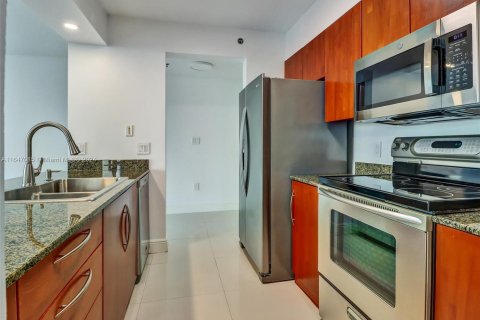 Copropriété à vendre à Miami, Floride: 2 chambres, 102.66 m2 № 1332419 - photo 9