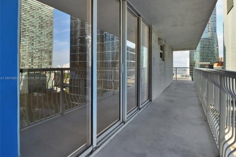 Copropriété à vendre à Miami, Floride: 2 chambres, 102.66 m2 № 1332419 - photo 4