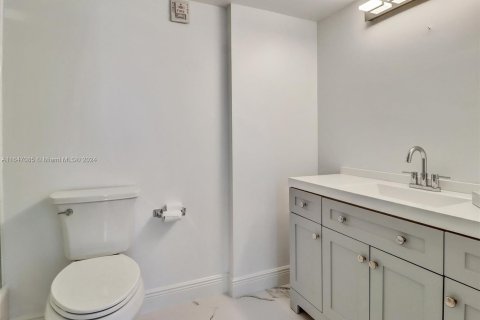 Copropriété à vendre à Miami, Floride: 2 chambres, 102.66 m2 № 1332419 - photo 26