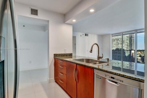 Copropriété à vendre à Miami, Floride: 2 chambres, 102.66 m2 № 1332419 - photo 11