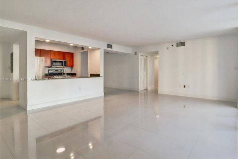 Copropriété à vendre à Miami, Floride: 2 chambres, 102.66 m2 № 1332419 - photo 7