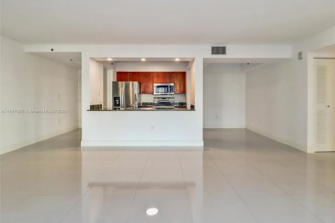 Copropriété à vendre à Miami, Floride: 2 chambres, 102.66 m2 № 1332419 - photo 13