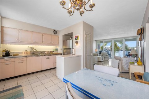 Condo in Fort Lauderdale, Florida, 2 bedrooms  № 1171381 - photo 24