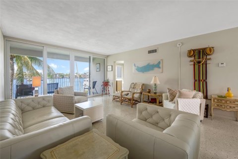 Condo in Fort Lauderdale, Florida, 2 bedrooms  № 1171381 - photo 15