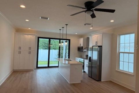 Adosado en venta en Tampa, Florida, 3 dormitorios, 139.35 m2 № 1379180 - foto 4