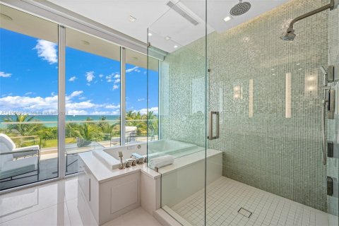 Villa ou maison à louer à Miami Beach, Floride: 7 chambres, 580.55 m2 № 744038 - photo 6