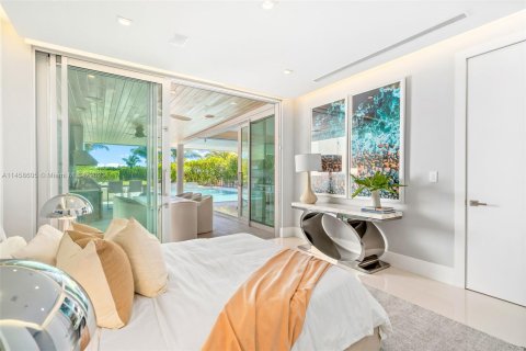 Villa ou maison à louer à Miami Beach, Floride: 7 chambres, 580.55 m2 № 744038 - photo 15