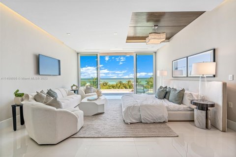 Casa en alquiler en Miami Beach, Florida, 7 dormitorios, 580.55 m2 № 744038 - foto 17