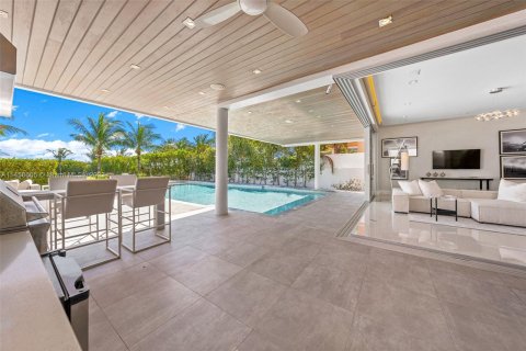 Casa en alquiler en Miami Beach, Florida, 7 dormitorios, 580.55 m2 № 744038 - foto 26