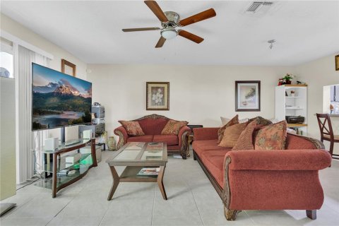 Condo in Orlando, Florida, 2 bedrooms  № 1284714 - photo 27