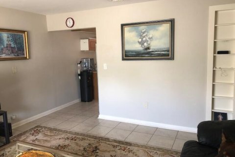 Casa en venta en Lake Worth, Florida, 2 dormitorios, 119.38 m2 № 51546 - foto 5