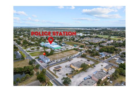 Propiedad comercial en venta en Stuart, Florida № 1174363 - foto 22