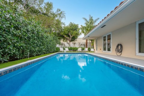 Casa en venta en Fort Lauderdale, Florida, 3 dormitorios, 210.7 m2 № 1174276 - foto 12