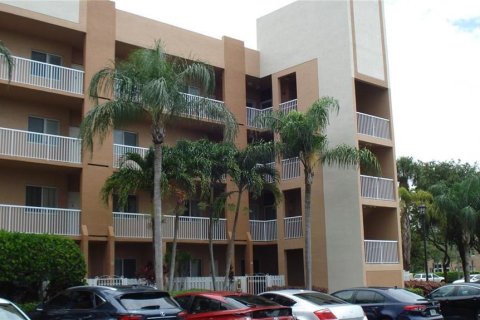 Condo in Tamarac, Florida, 2 bedrooms  № 860973 - photo 14