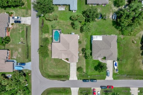 Casa en venta en North Port, Florida, 4 dormitorios, 215.35 m2 № 1317027 - foto 2