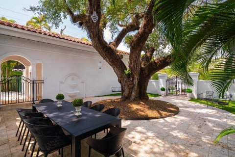 Casa en venta en Coral Gables, Florida, 6 dormitorios, 451.23 m2 № 1117104 - foto 13