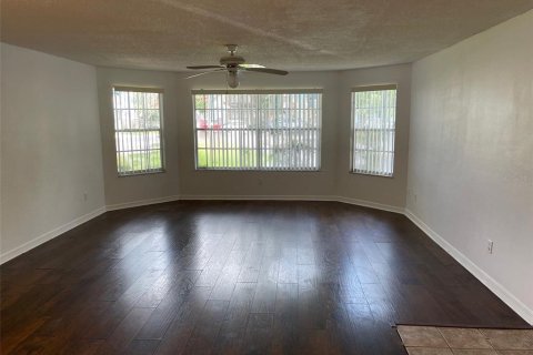 Condo in Kissimmee, Florida, 3 bedrooms  № 1289485 - photo 4