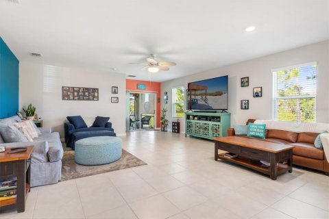 Villa ou maison à vendre à Punta Gorda, Floride: 3 chambres, 162.02 m2 № 1289487 - photo 11