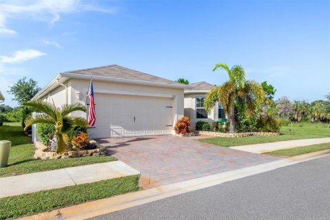 Villa ou maison à vendre à Punta Gorda, Floride: 3 chambres, 162.02 m2 № 1289487 - photo 2