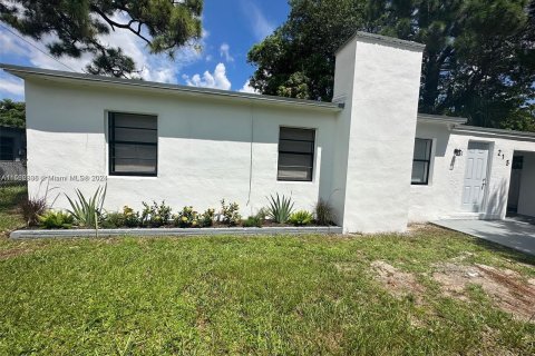 Villa ou maison à vendre à Fort Lauderdale, Floride: 3 chambres, 113.25 m2 № 1145394 - photo 3