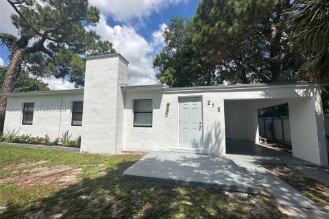 Villa ou maison à vendre à Fort Lauderdale, Floride: 3 chambres, 113.25 m2 № 1145394 - photo 1