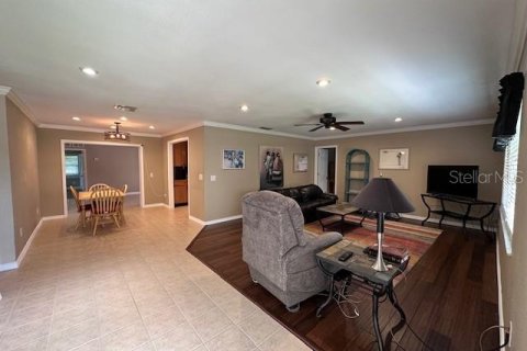 Casa en venta en Deltona, Florida, 4 dormitorios, 207.64 m2 № 1354705 - foto 8