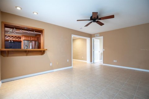 Casa en venta en Deltona, Florida, 4 dormitorios, 207.64 m2 № 1354705 - foto 7