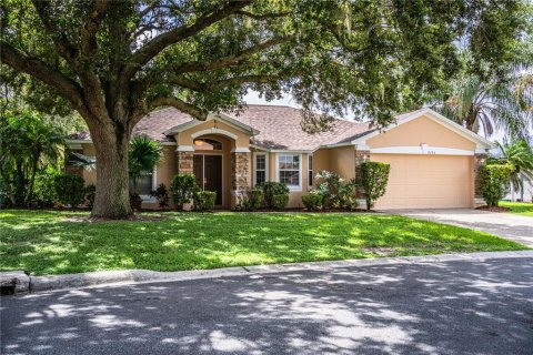 House in Lakeland, Florida 3 bedrooms, 164.53 sq.m. № 1354706 - photo 2