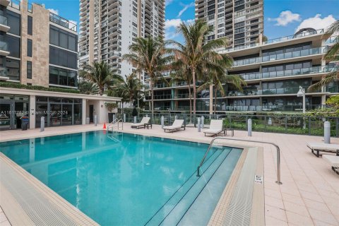 Condominio en venta en Hollywood, Florida, 3 dormitorios, 203.73 m2 № 1271935 - foto 9