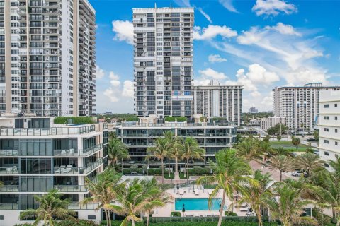 Condominio en venta en Hollywood, Florida, 3 dormitorios, 203.73 m2 № 1271935 - foto 3