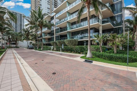 Condominio en venta en Hollywood, Florida, 3 dormitorios, 203.73 m2 № 1271935 - foto 4