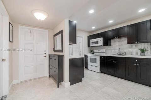 Copropriété à vendre à Hollywood, Floride: 1 chambre, 69.12 m2 № 1271938 - photo 13