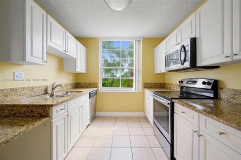 Copropriété à vendre à Fort Lauderdale, Floride: 3 chambres, 134.43 m2 № 1370823 - photo 19