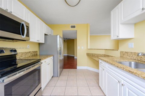 Copropriété à vendre à Fort Lauderdale, Floride: 3 chambres, 134.43 m2 № 1370823 - photo 17