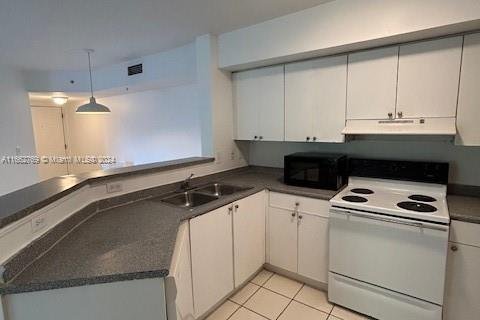 Condo in Miami Gardens, Florida, 3 bedrooms  № 1370779 - photo 8