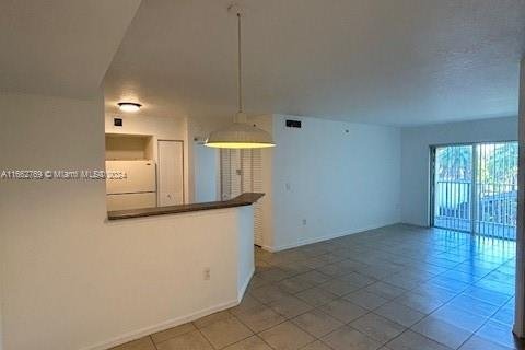 Condo in Miami Gardens, Florida, 3 bedrooms  № 1370779 - photo 3